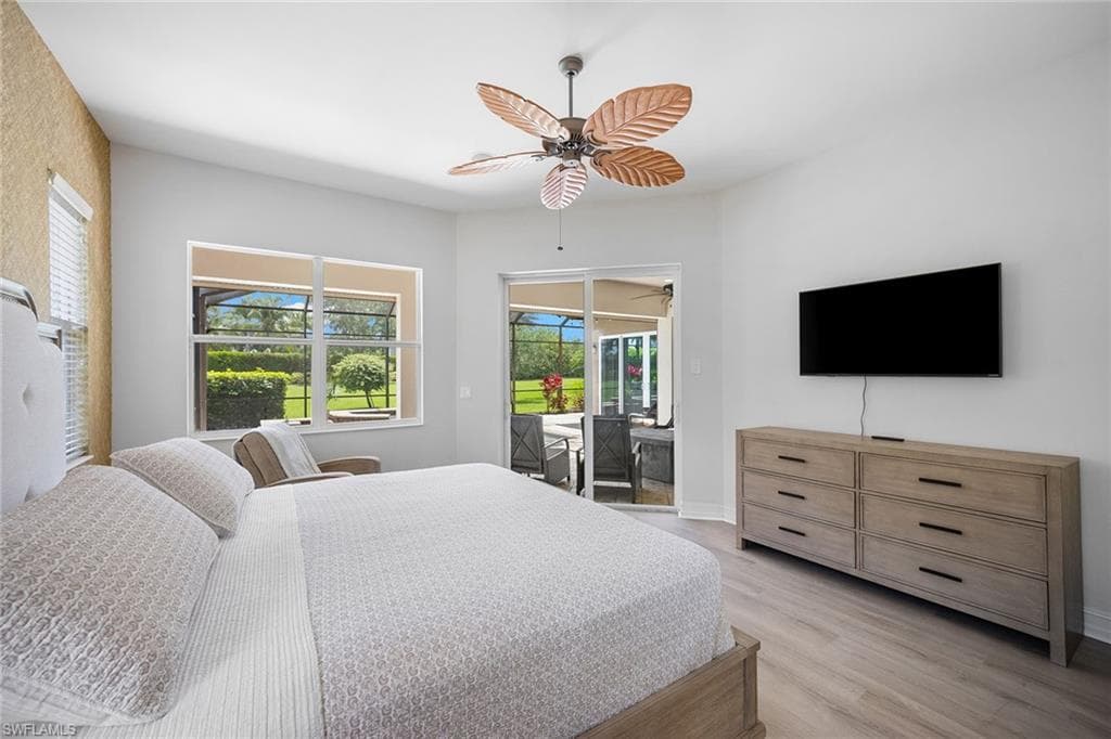 7692 Cottesmore DR-15