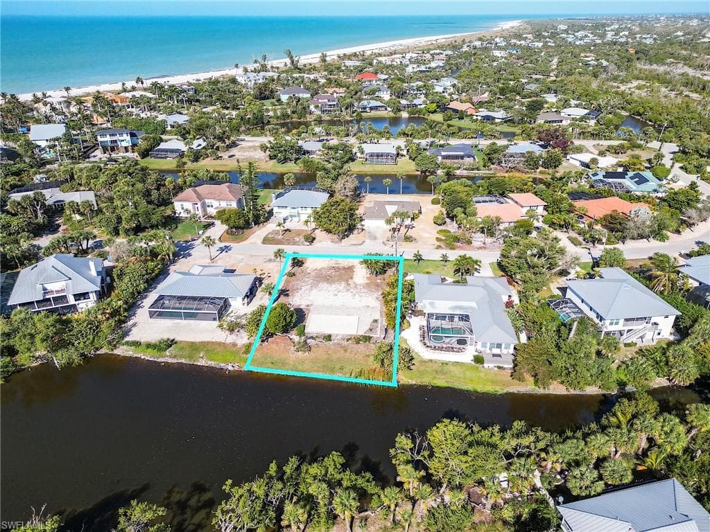 1016 Fish Crow RD-9