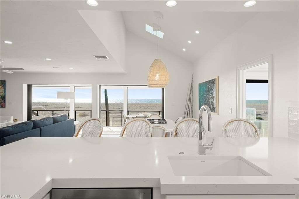 19 Beach Homes-11