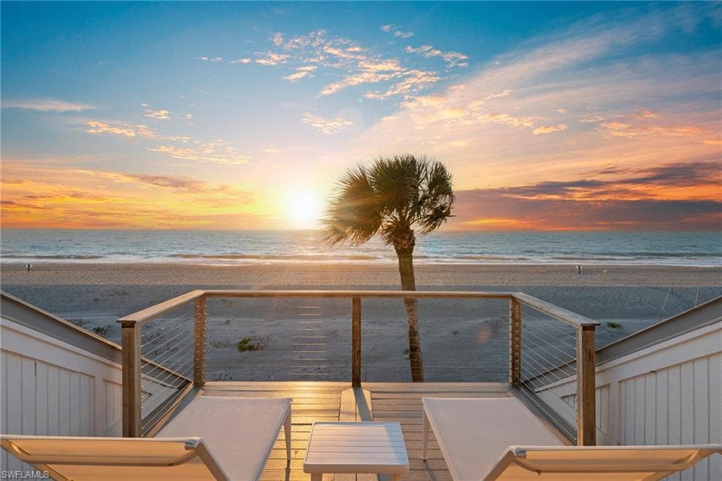 19 Beach Homes-4