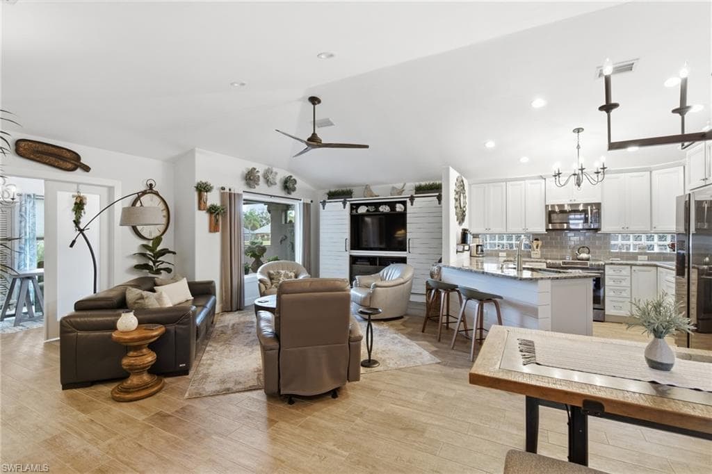 9455 Palm Island CIR-6