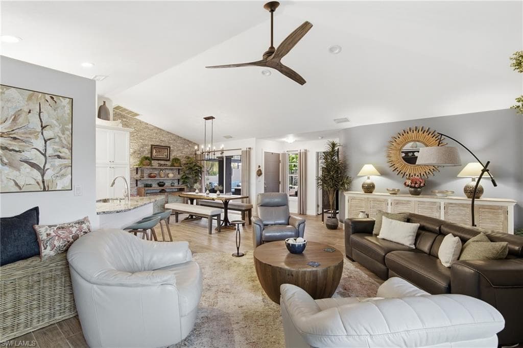 9455 Palm Island CIR-9