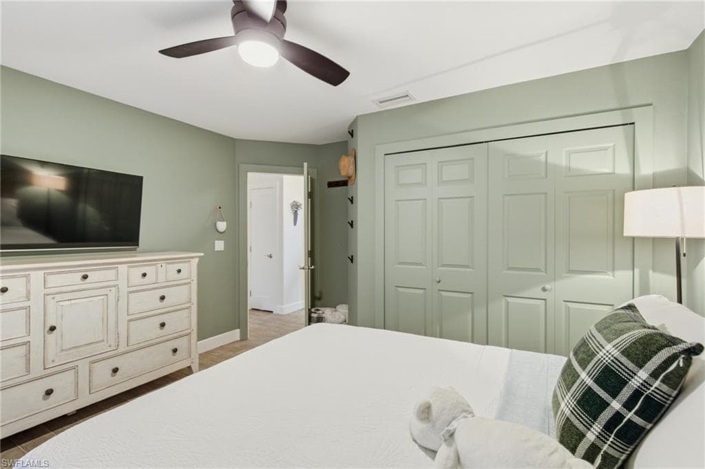 9455 Palm Island CIR-15