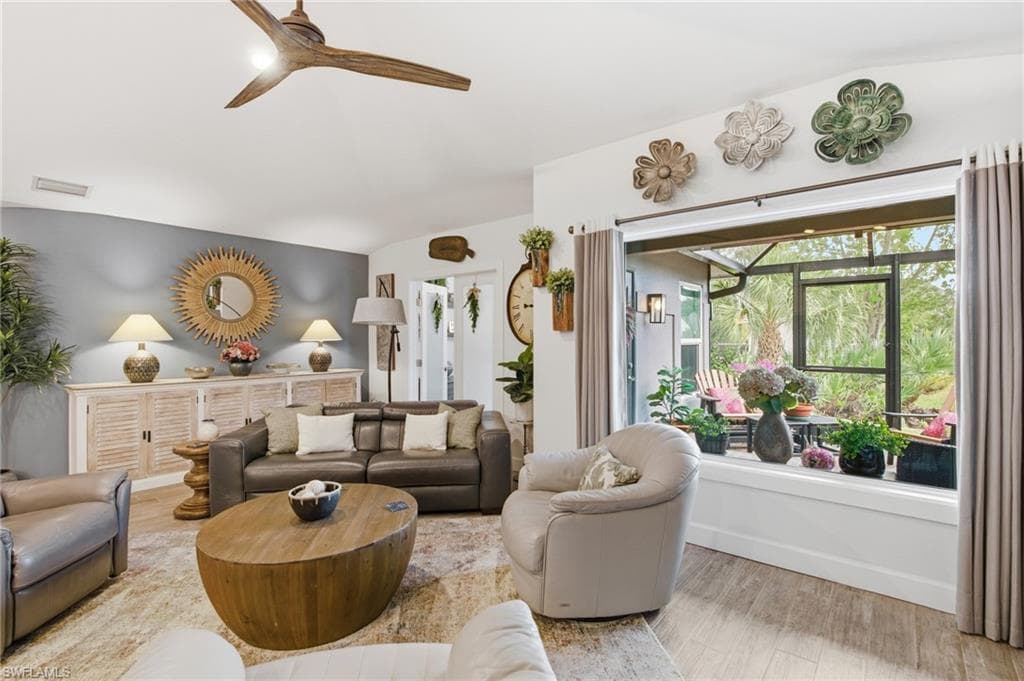 9455 Palm Island CIR-4