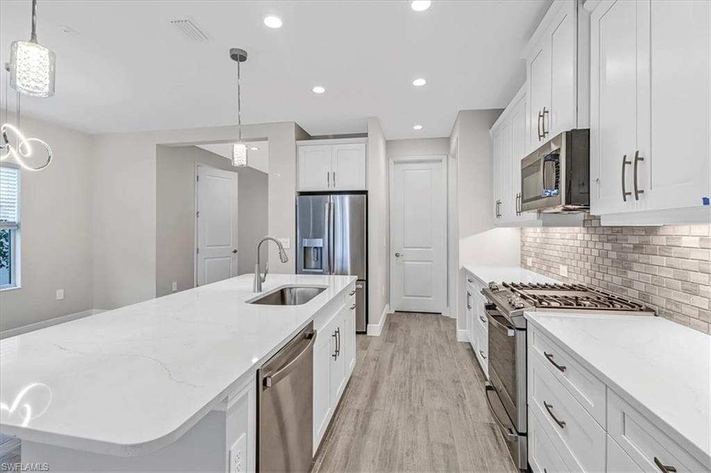 4652 Centaurus CIR-6