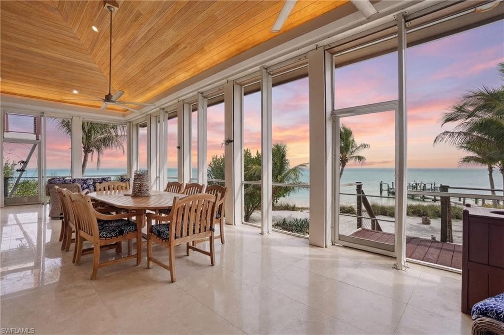 211 Kingfisher DR-23