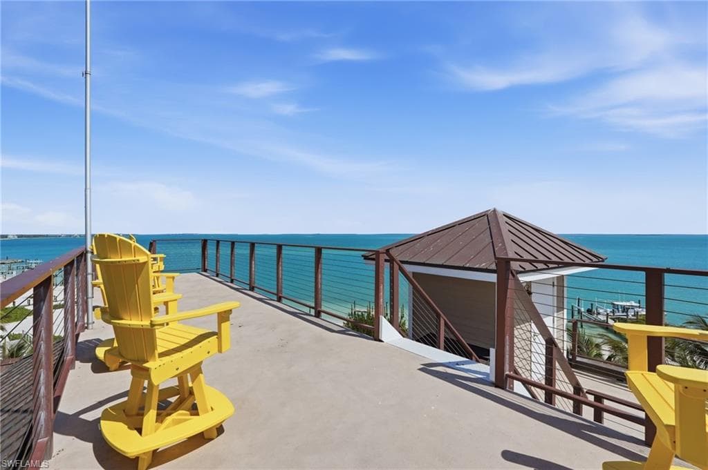 211 Kingfisher DR-27