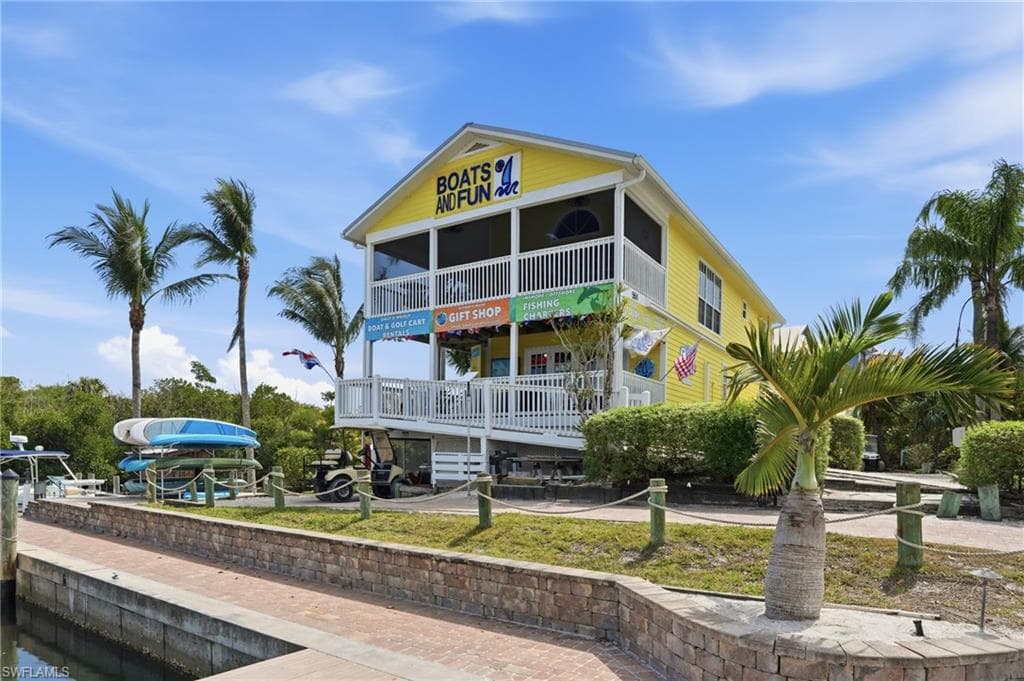 211 Kingfisher DR-46