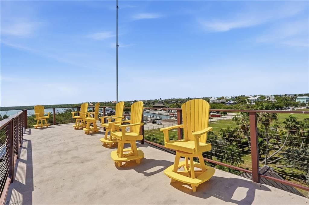 211 Kingfisher DR-26