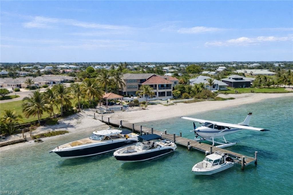 211 Kingfisher DR-1