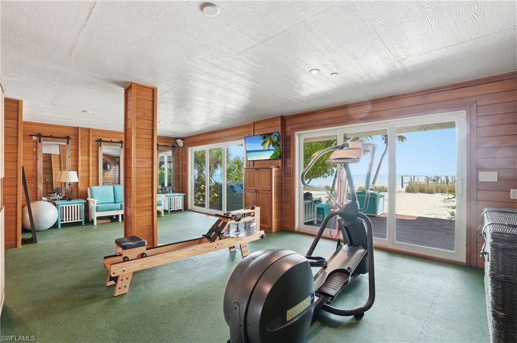 211 Kingfisher DR-28