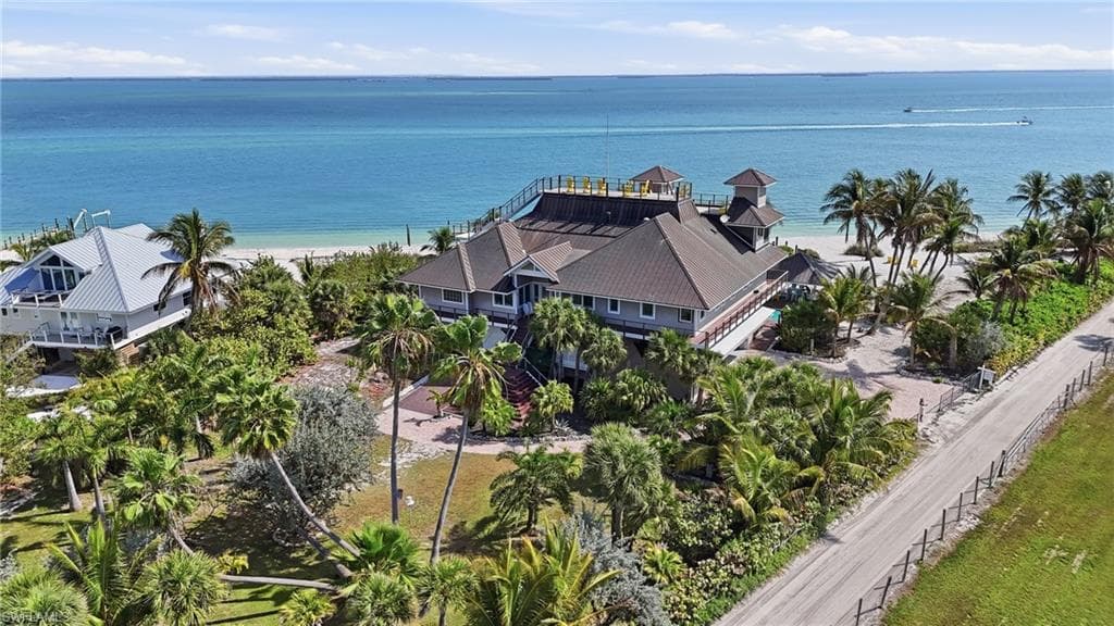 211 Kingfisher DR-10