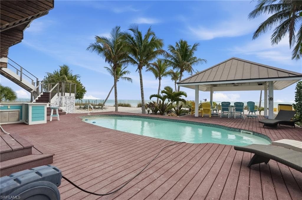 211 Kingfisher DR-33