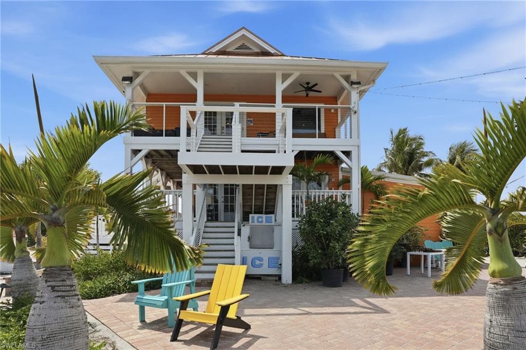 211 Kingfisher DR-45