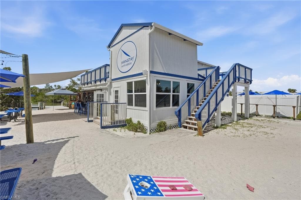 211 Kingfisher DR-48
