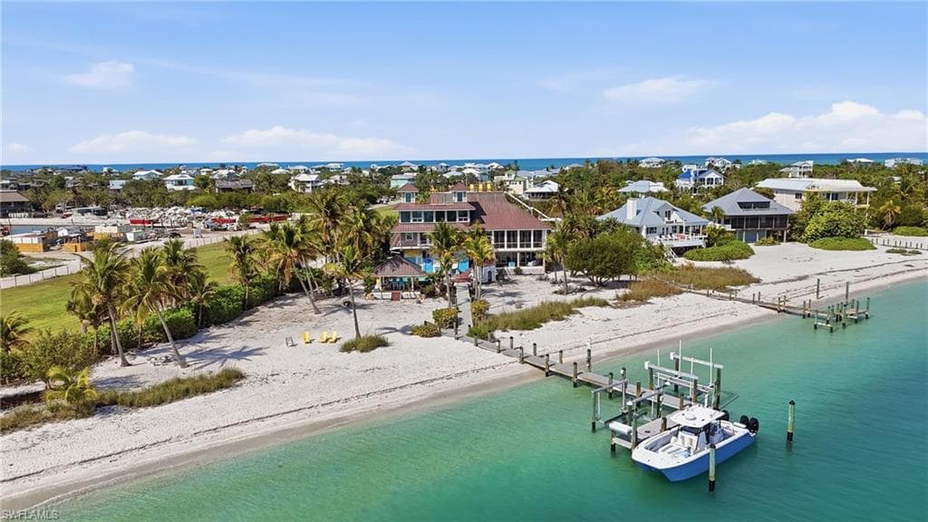 211 Kingfisher DR-40