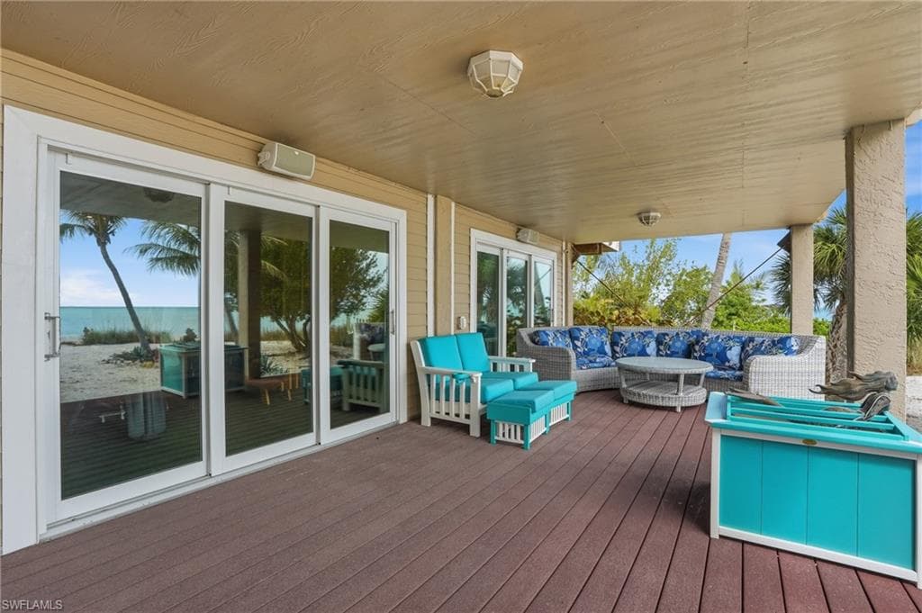 211 Kingfisher DR-31
