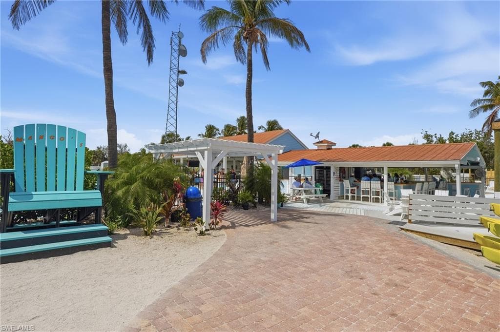 211 Kingfisher DR-4