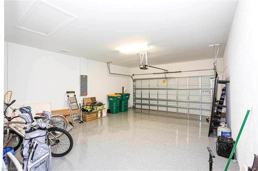 9716 Everglades DR-5