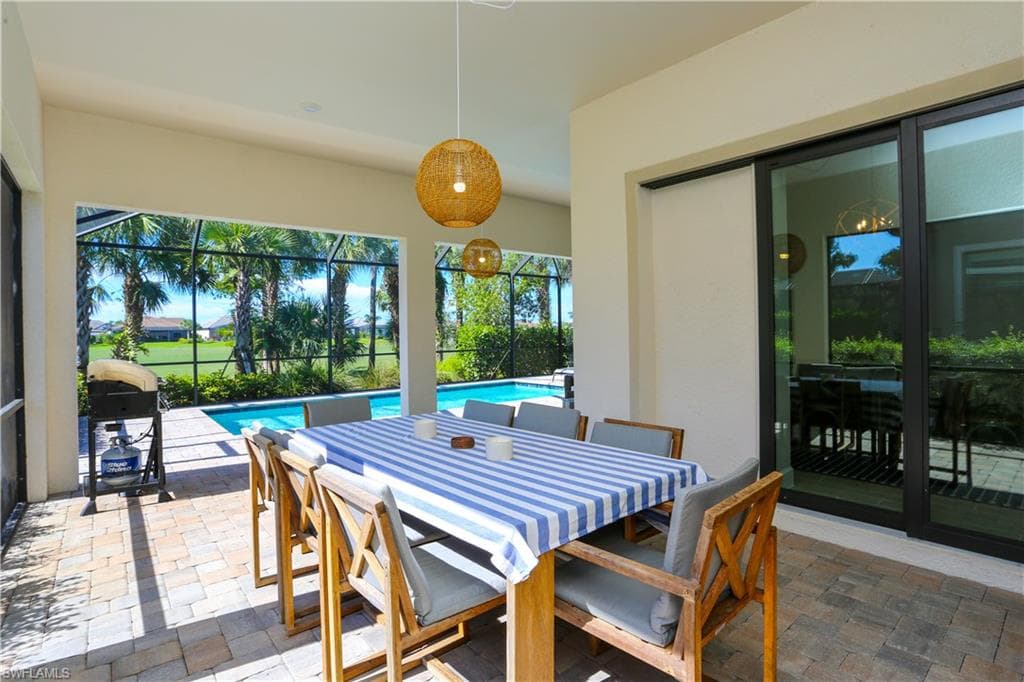 9716 Everglades DR-48