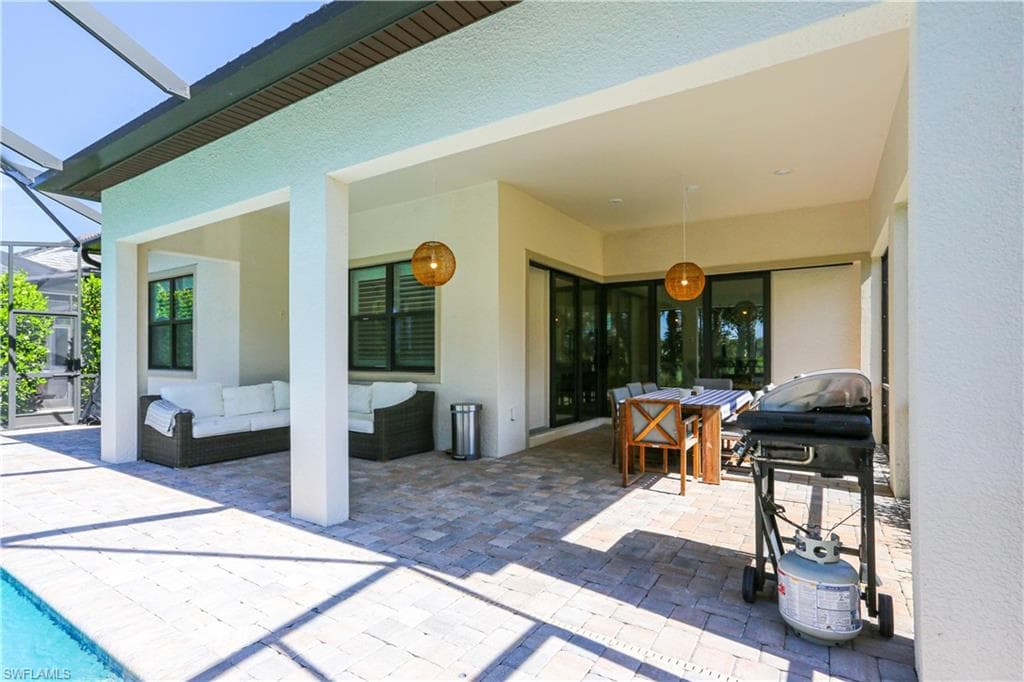 9716 Everglades DR-44