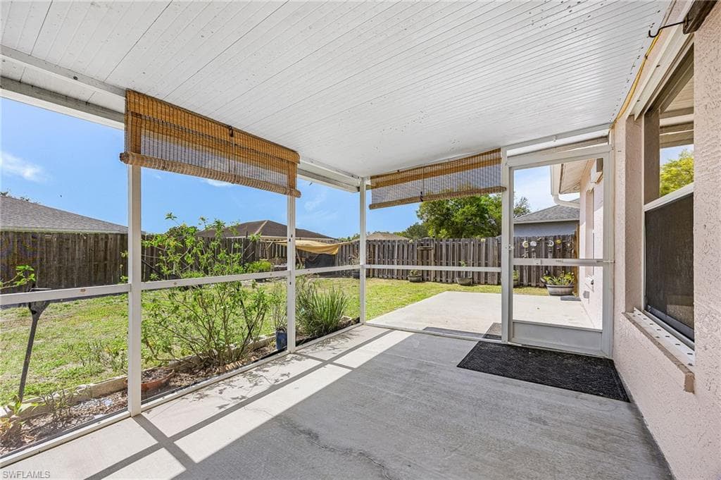 15552 Horseshoe LN-22