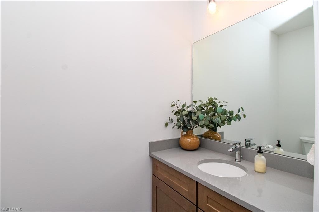 9241 Cayman DR-27