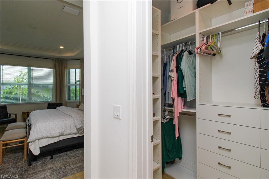 9241 Cayman DR-20