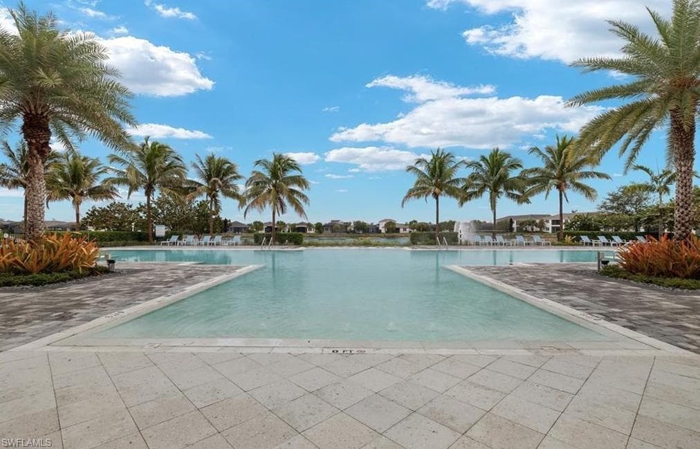 9241 Cayman DR-45