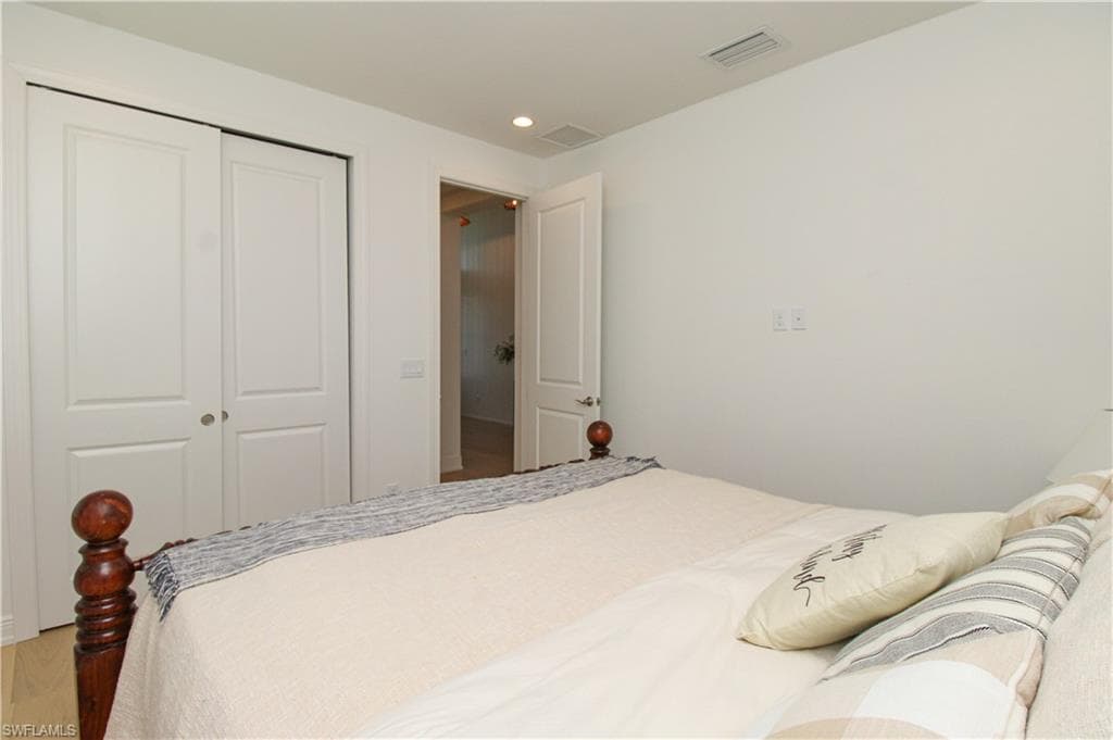 9241 Cayman DR-31