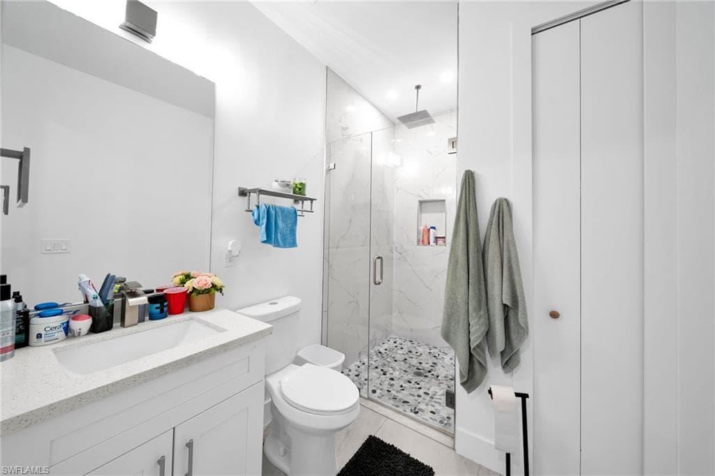 26951 N RIVERSIDE DR-20