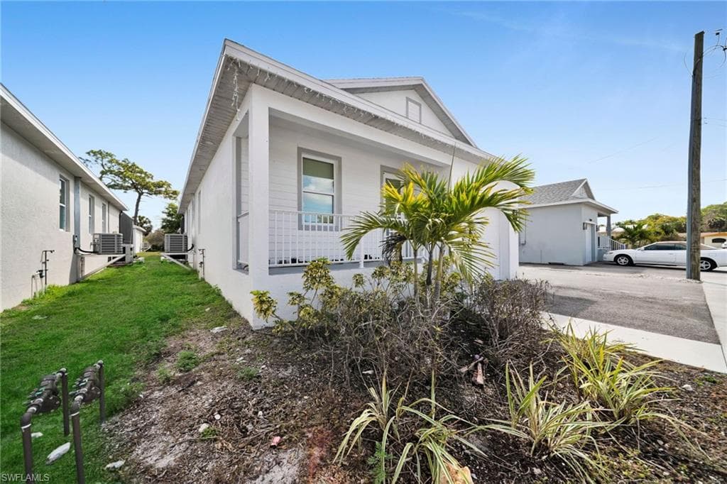 26951 N RIVERSIDE DR-4