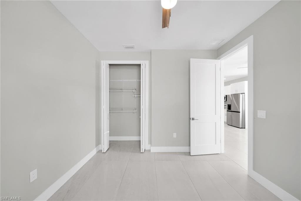 26961 N RIVERSIDE DR-36
