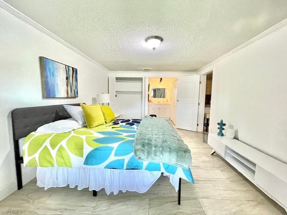5385 Treetops DR I-11