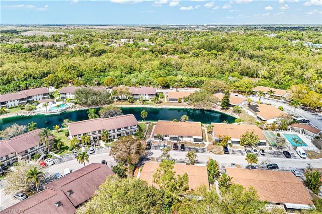 5322 Treetops DR I-13