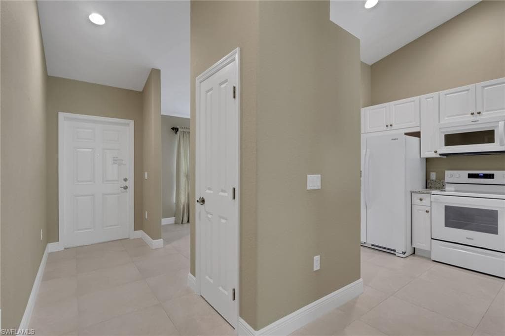 3555 Avion Woods CT 501-13
