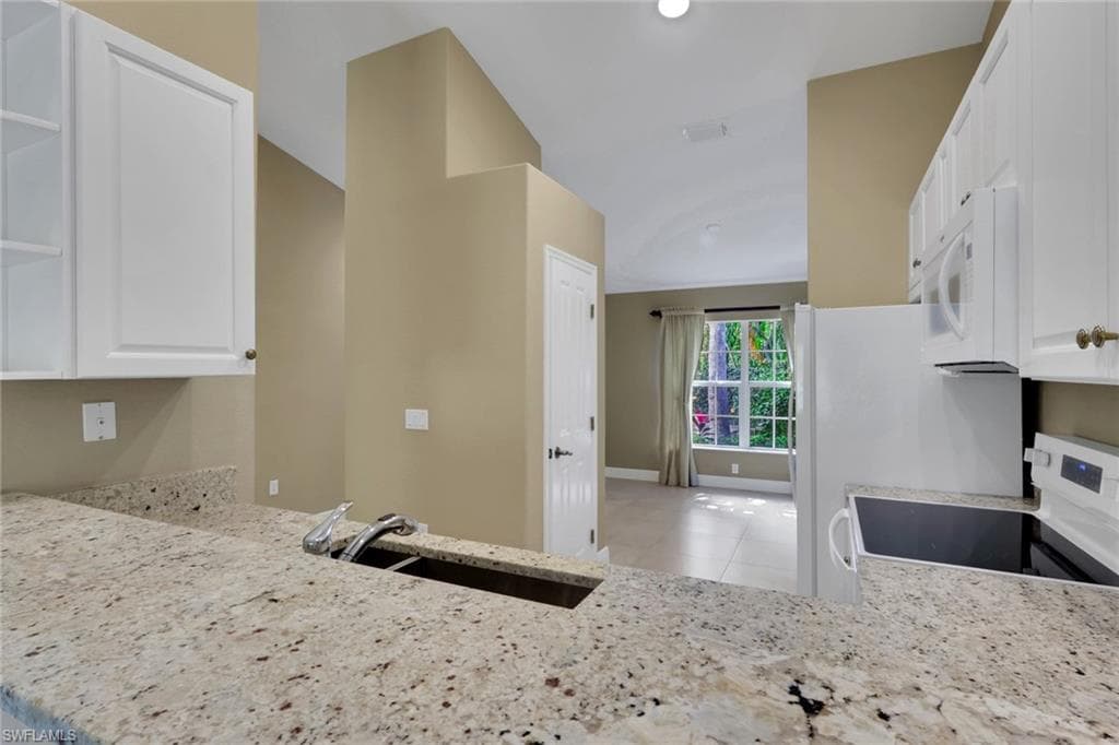 3555 Avion Woods CT 501-15