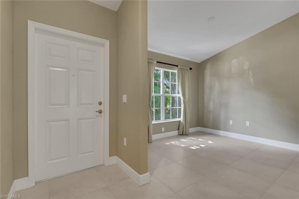 3555 Avion Woods CT 501-11