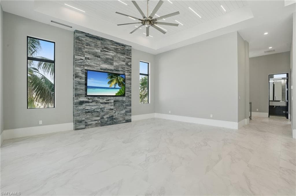 3050 Estero BLVD-13