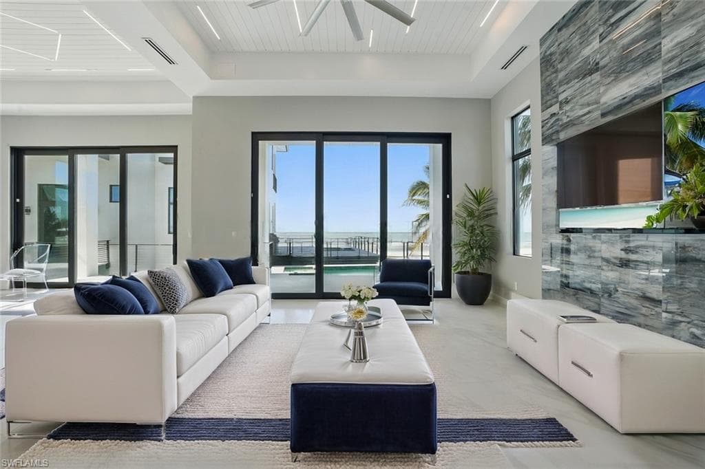 3050 Estero BLVD-9