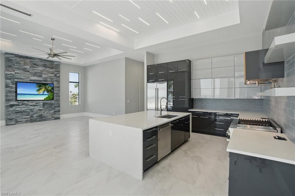 3050 Estero BLVD-18