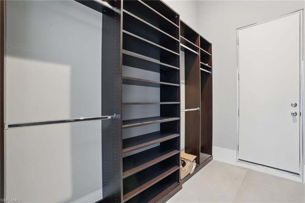 3050 Estero BLVD-31