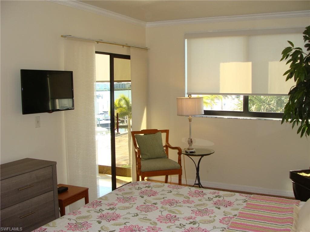 807 River Point DR 201D-12
