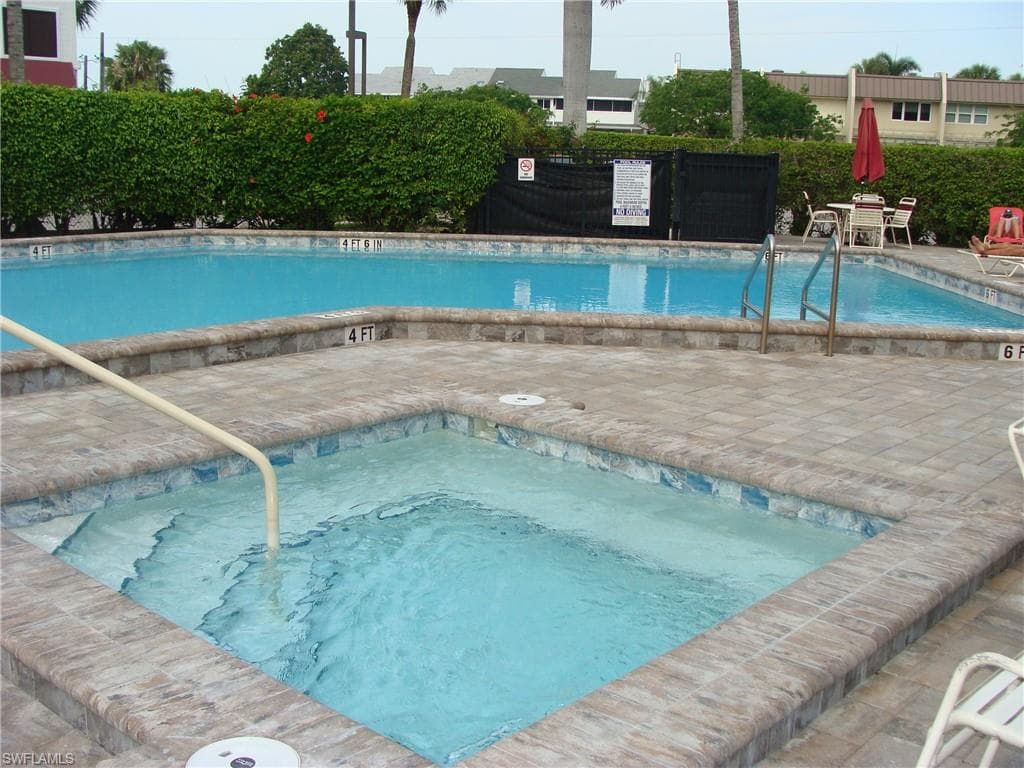 807 River Point DR 201D-22
