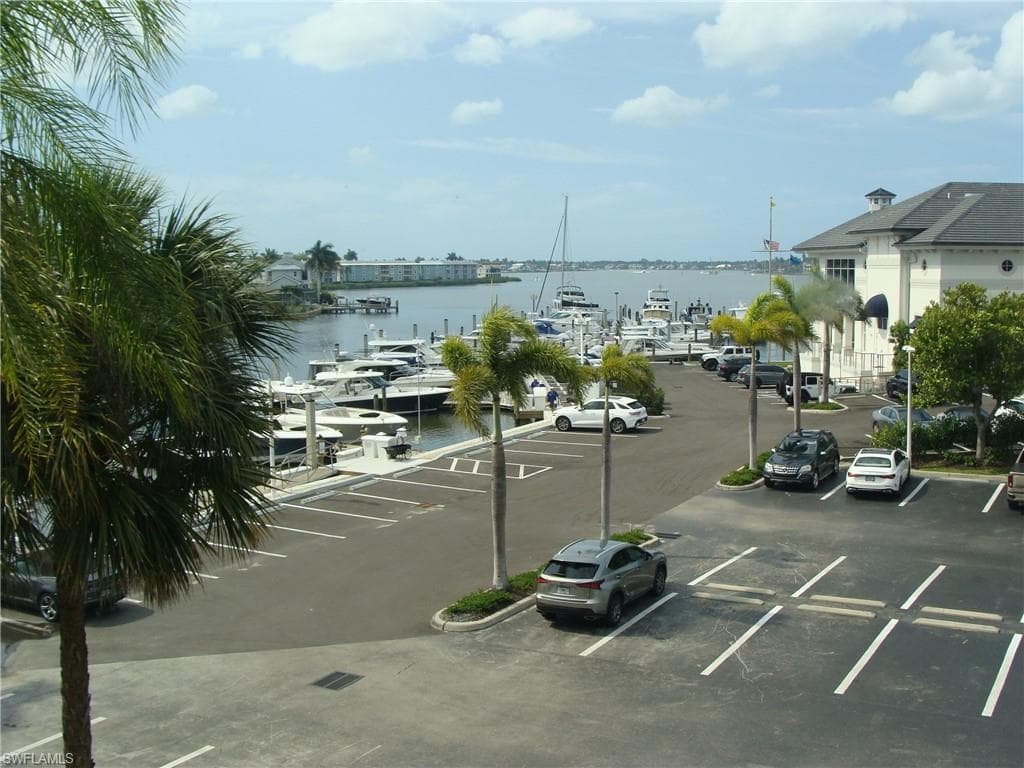 807 River Point DR 201D-1