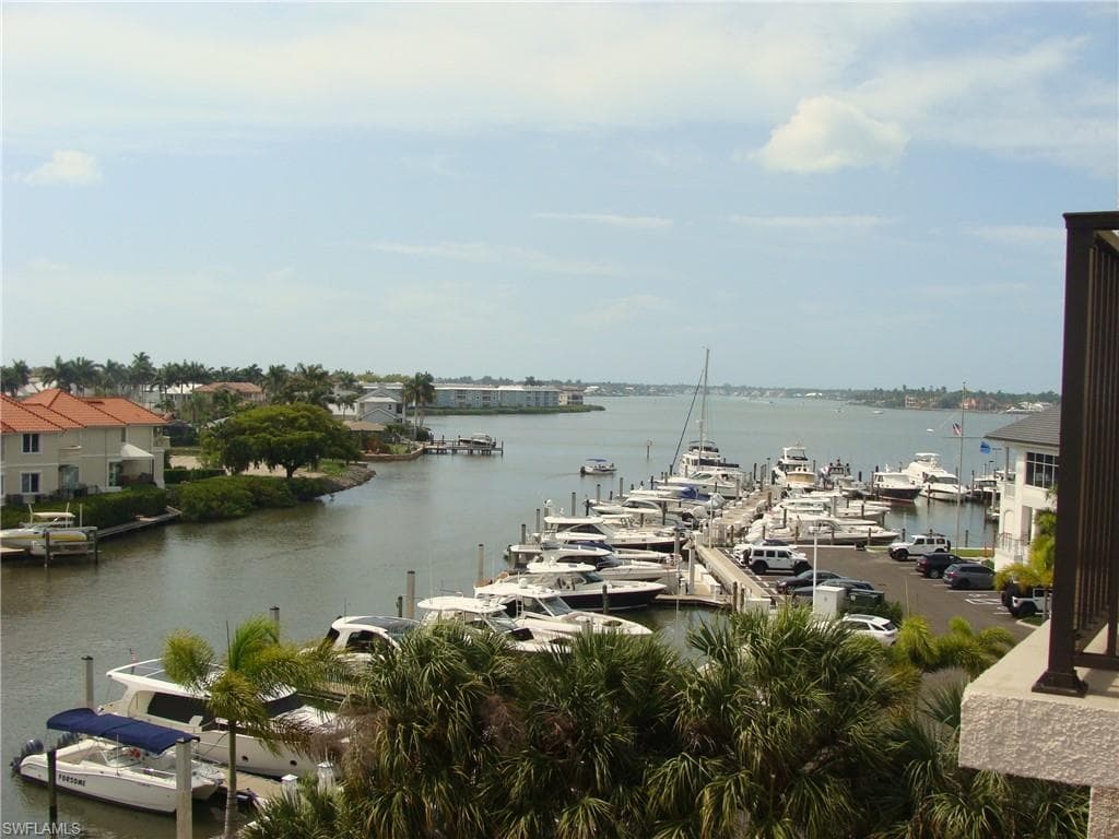 807 River Point DR 201D-30