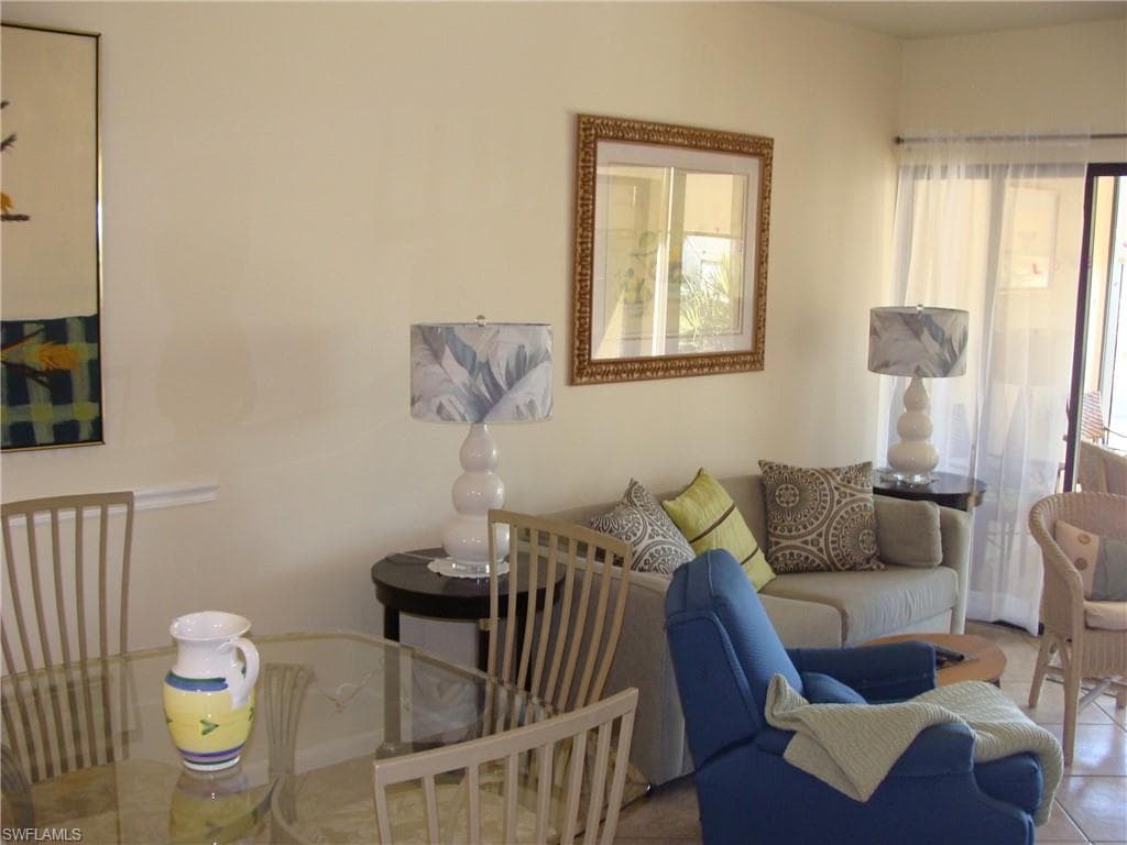 807 River Point DR 201D-8