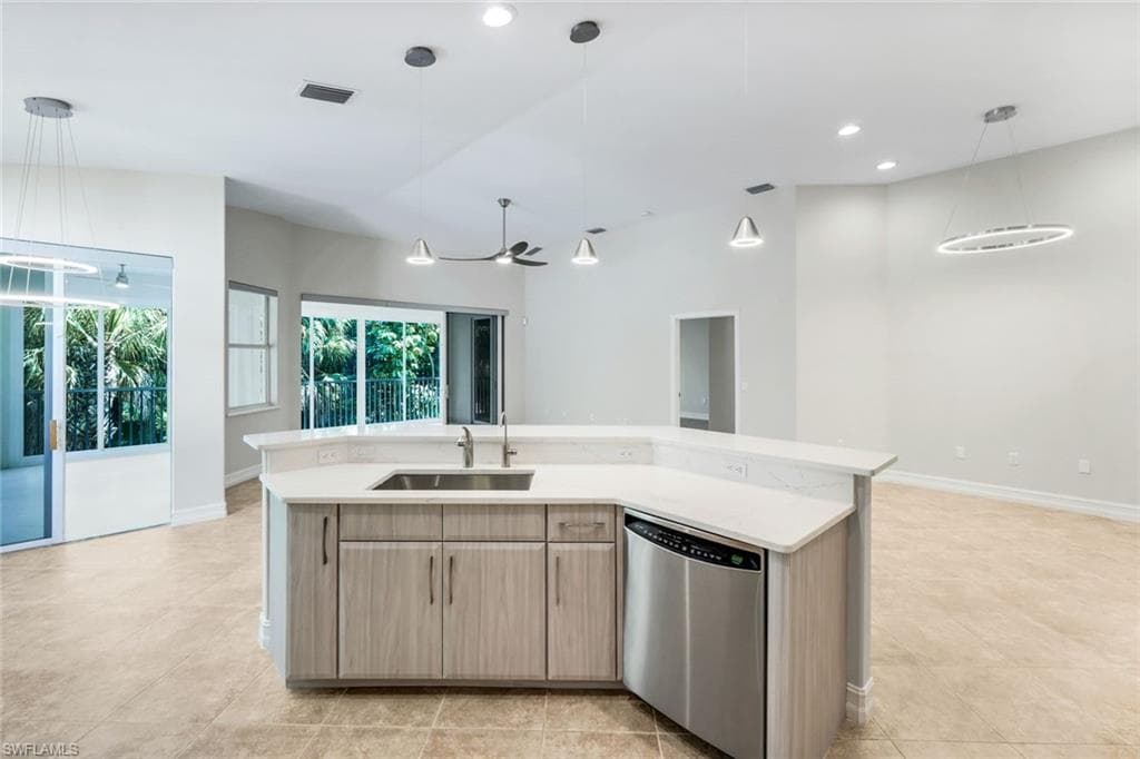 2040 Tarpon Bay DR N 201-17