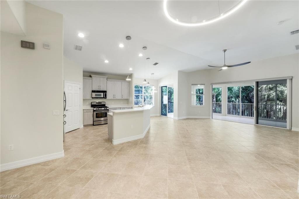 2040 Tarpon Bay DR N 201-21