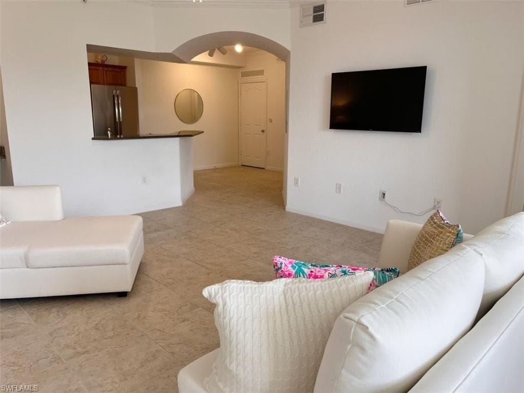 13000 Positano CIR 305-1